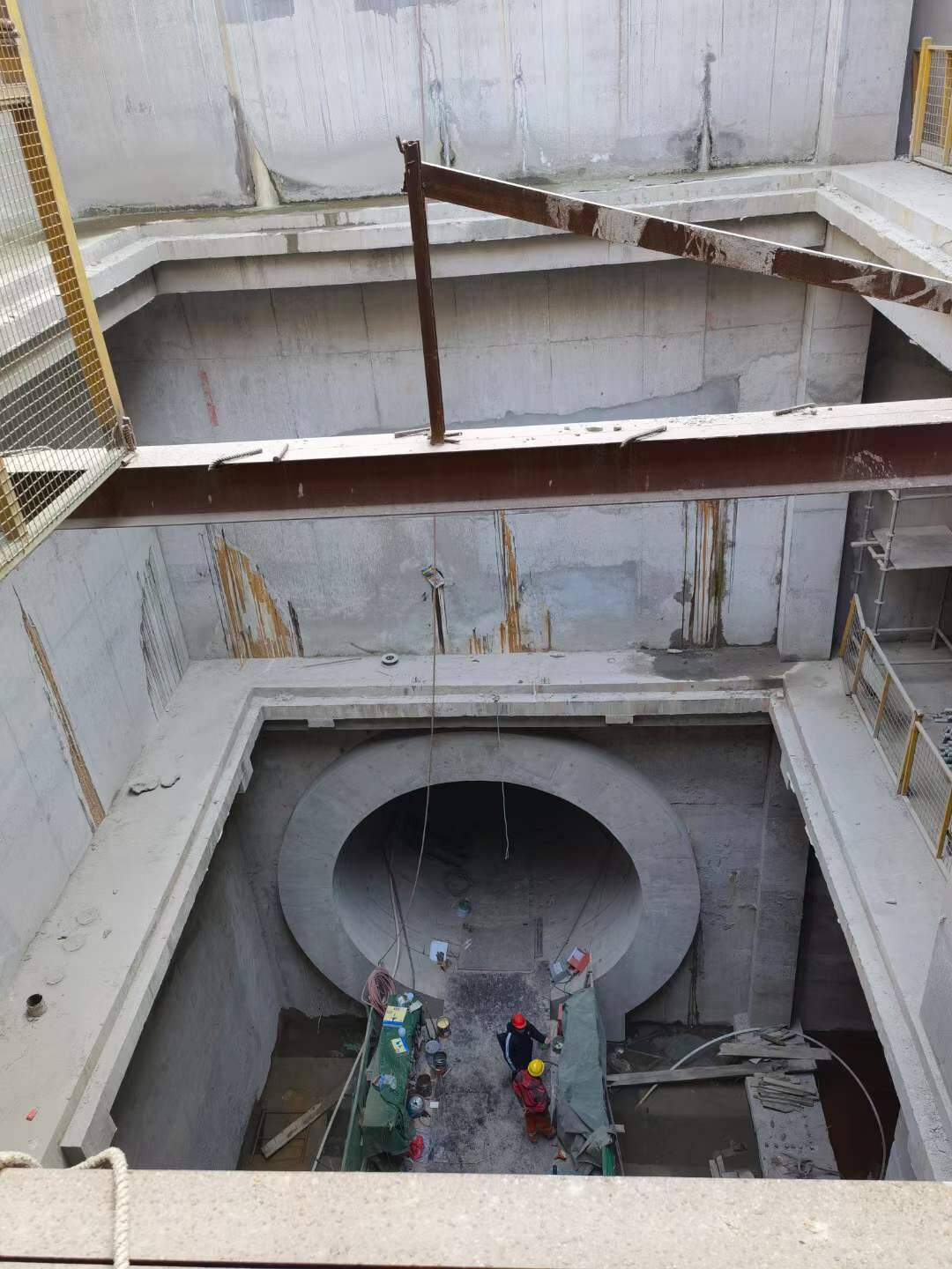 Subway Tunnel Strengthening with HM-120M Steel Jacketing Adhesive Subway Tunnel Strengthening with HM-120M Steel Jacketing Adhesive